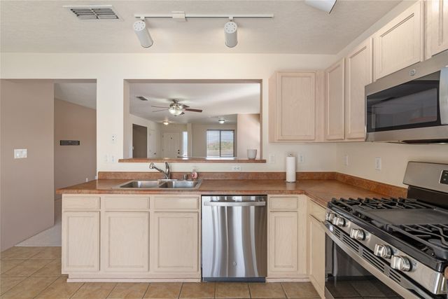 6581 S Richards, Santa Fe, NM 87507