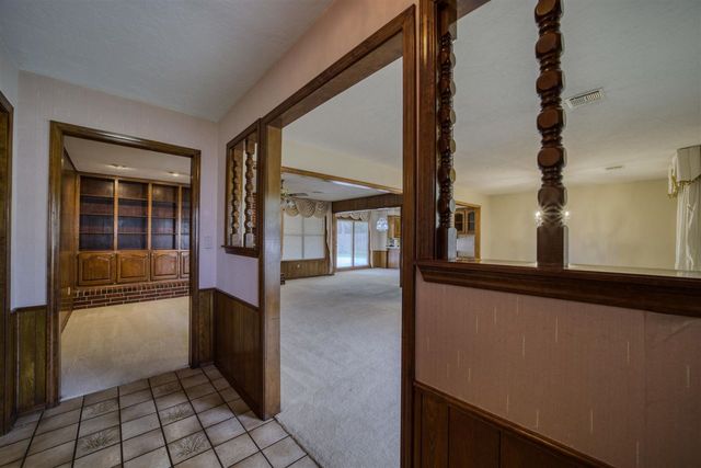 908 NW 74th St, Lawton, OK 73505