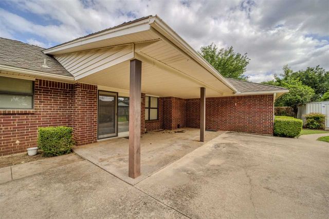 908 NW 74th St, Lawton, OK 73505
