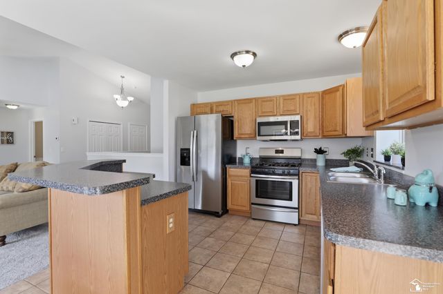 4102 Crooked Lane Lane, Newport, MI 48166