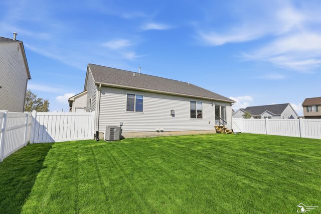 4102 Crooked Lane Lane, Newport, MI 48166