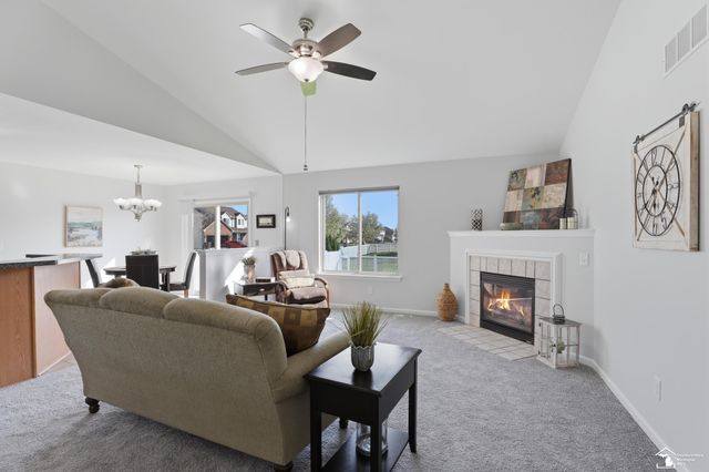 4102 Crooked Lane Lane, Newport, MI 48166