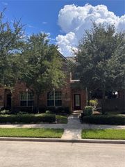 137 E Montfair Boulevard, Montgomery, TX 77382