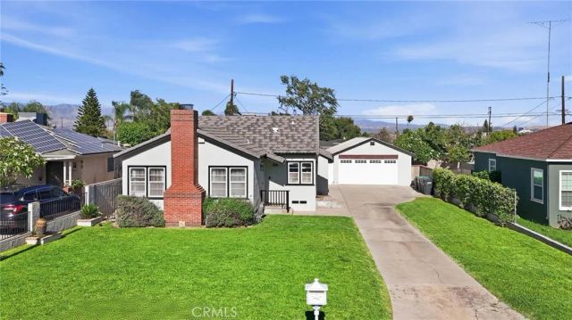 896 Valencia, Colton, CA 92324