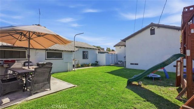 896 Valencia, Colton, CA 92324