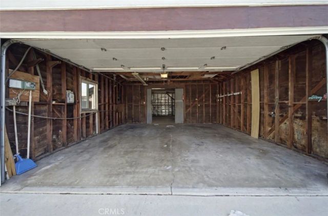 896 Valencia, Colton, CA 92324