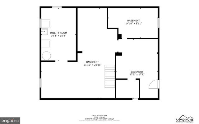 210 S 8TH ST, Akron, PA 17501
