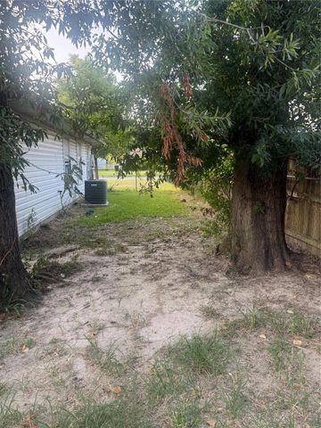 9318 Sterlingshire Street, Houston, TX 77078
