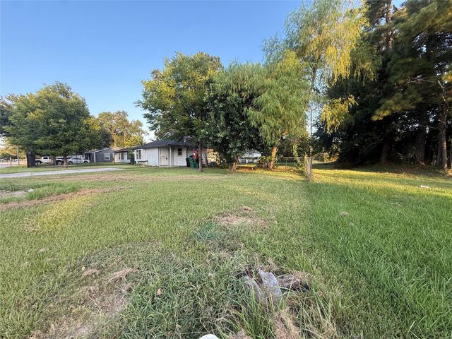 9318 Sterlingshire Street, Houston, TX 77078