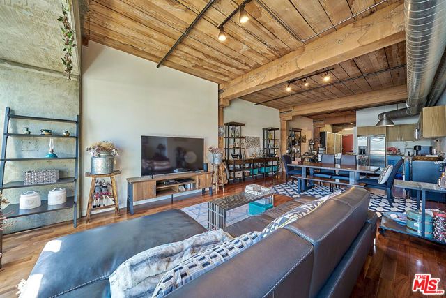 530 S Hewitt Street 326, Los Angeles, CA 90013