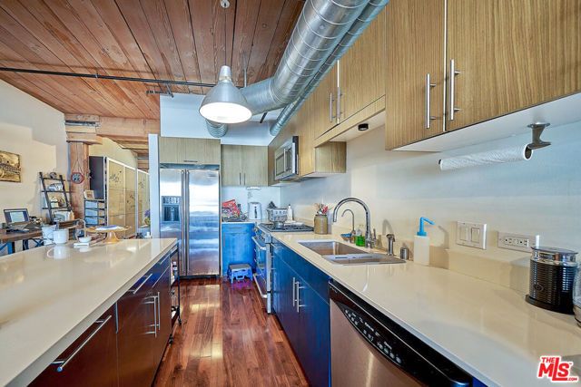 530 S Hewitt Street 326, Los Angeles, CA 90013