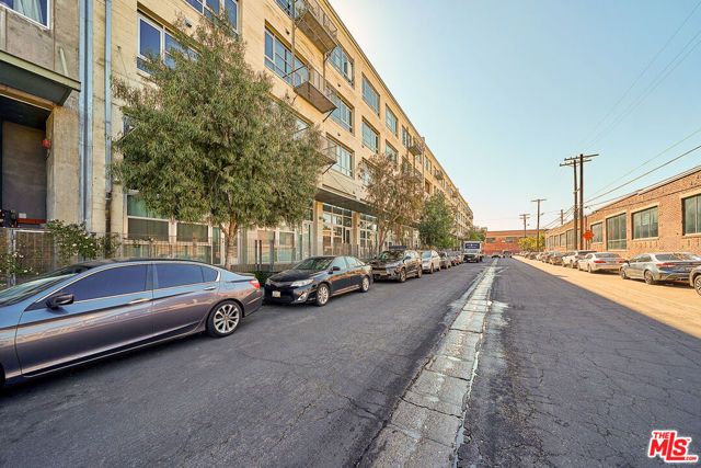 530 S Hewitt Street 326, Los Angeles, CA 90013