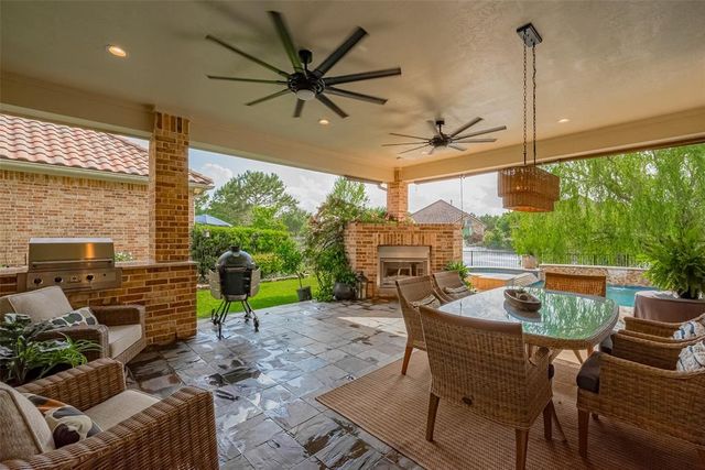7 Edgemont Court, Fulshear, TX 77441