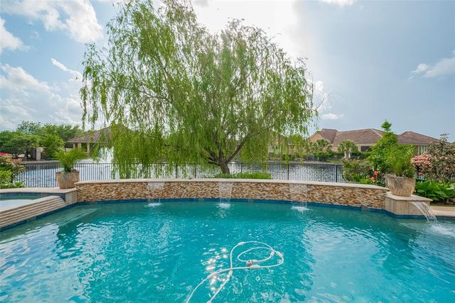 7 Edgemont Court, Fulshear, TX 77441