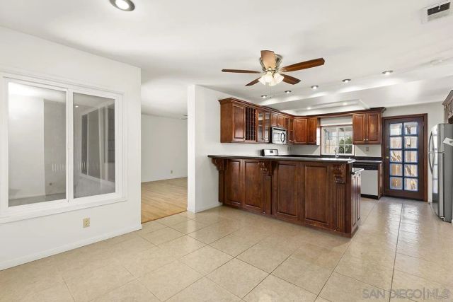 2170 Jefferson Ave, Escondido, CA 92027