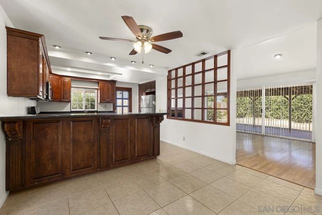 2170 Jefferson Ave, Escondido, CA 92027