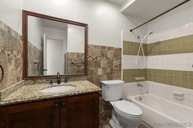2170 Jefferson Ave, Escondido, CA 92027