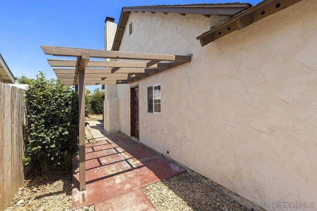 2170 Jefferson Ave, Escondido, CA 92027