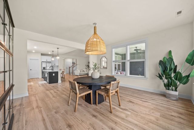 4043 John Marsh Rd, Spring Hill, TN 37174