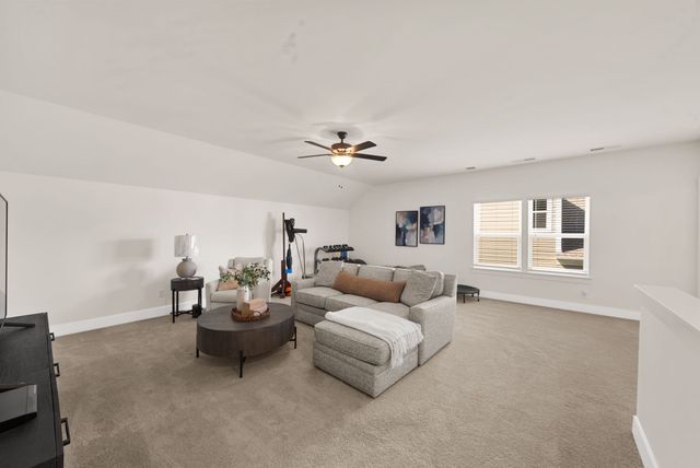 4043 John Marsh Rd, Spring Hill, TN 37174