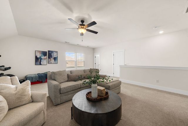 4043 John Marsh Rd, Spring Hill, TN 37174
