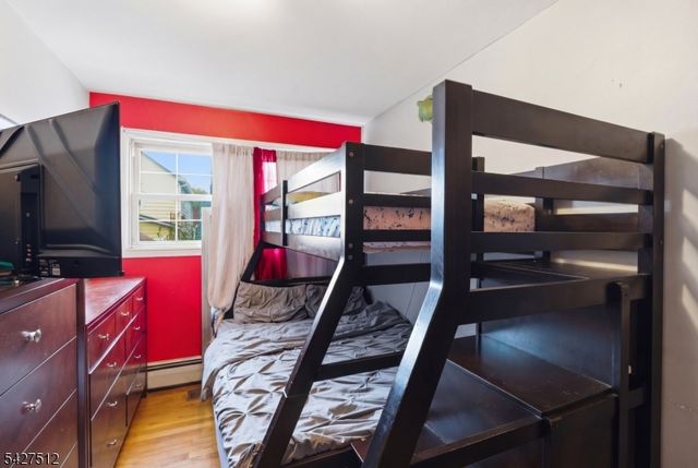 2 Oakwood Pl, North Brunswick Twp., NJ 08902