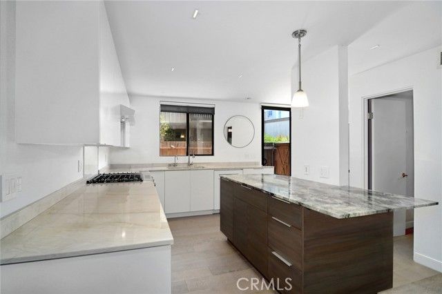 1844 Midvale Avenue 6, Los Angeles, CA 90025