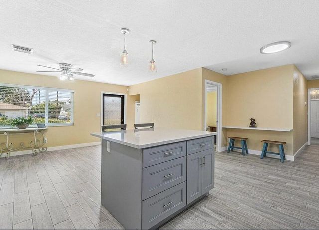1476 N Mangonia Drive, West Palm Beach, FL 33401