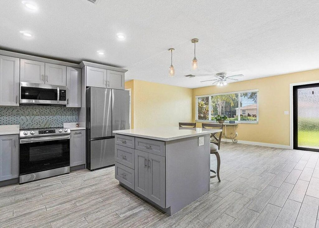 1476 N Mangonia Drive, West Palm Beach, FL 33401