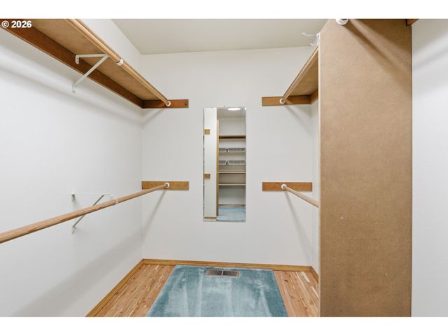 1735 Ne 57TH Ave, Hillsboro, OR 97124