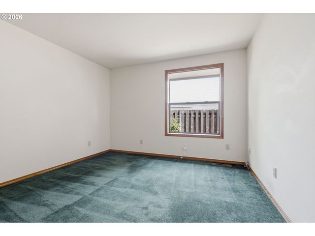 1735 Ne 57TH Ave, Hillsboro, OR 97124