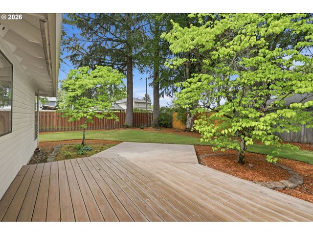 1735 Ne 57TH Ave, Hillsboro, OR 97124