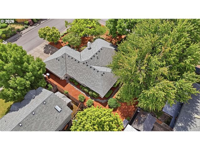 1735 Ne 57TH Ave, Hillsboro, OR 97124
