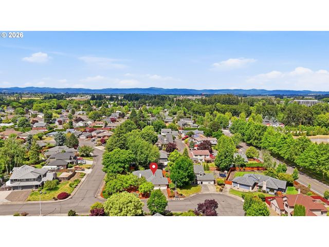 1735 Ne 57TH Ave, Hillsboro, OR 97124
