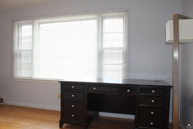 354 N Delaware Avenue, Manhattan, KS 66502