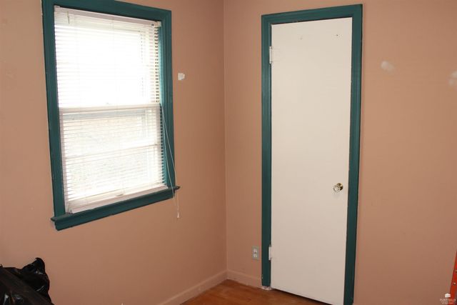 354 N Delaware Avenue, Manhattan, KS 66502