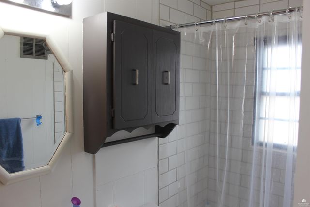 354 N Delaware Avenue, Manhattan, KS 66502