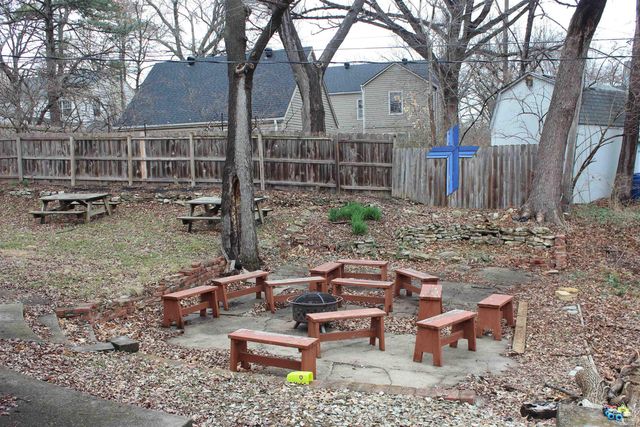 354 N Delaware Avenue, Manhattan, KS 66502