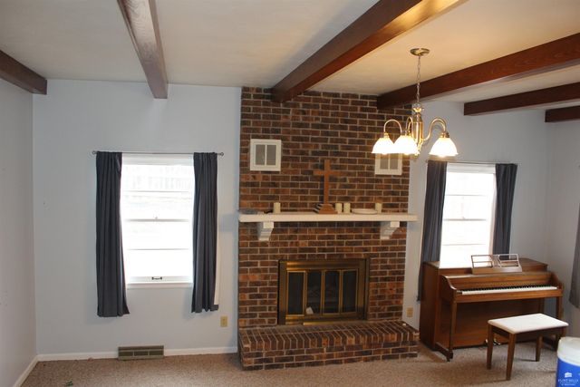 354 N Delaware Avenue, Manhattan, KS 66502