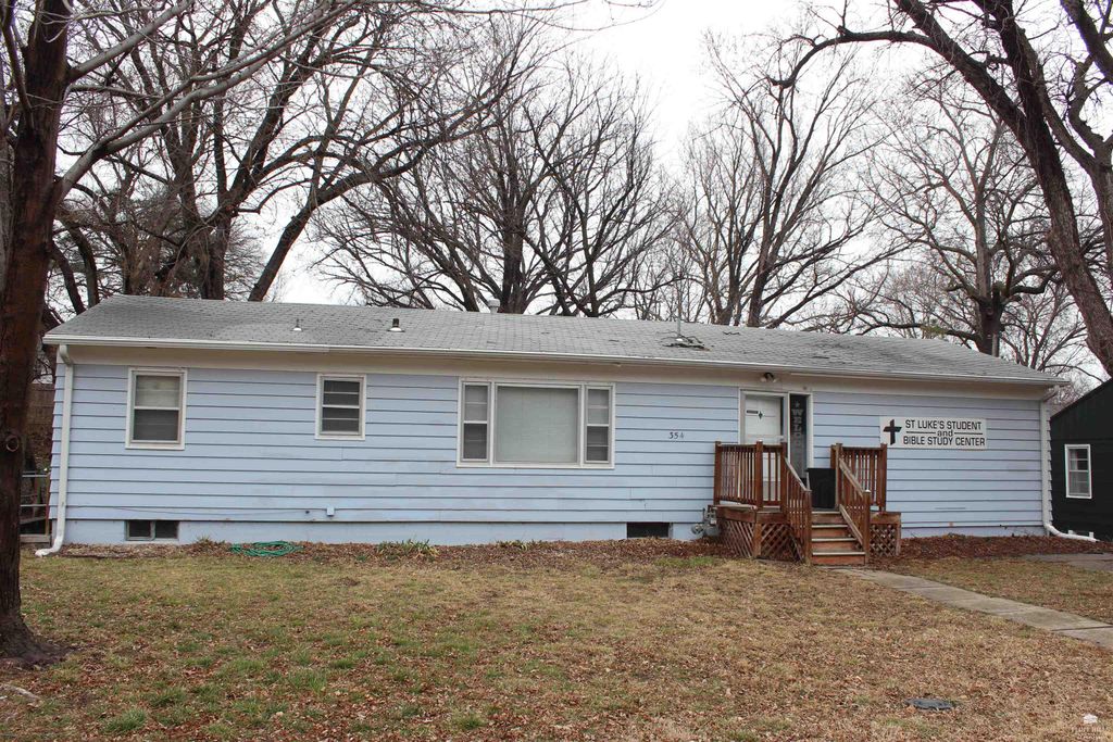 354 N Delaware Avenue, Manhattan, KS 66502