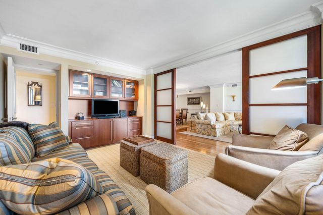 3440 S Ocean Boulevard 304, Palm Beach, FL 33480