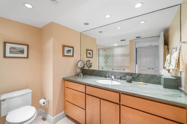 3440 S Ocean Boulevard 304, Palm Beach, FL 33480