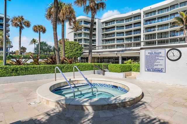 3440 S Ocean Boulevard 304, Palm Beach, FL 33480