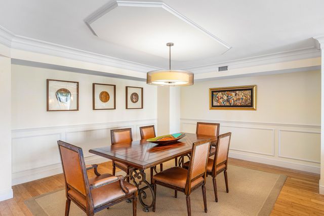 3440 S Ocean Boulevard 304, Palm Beach, FL 33480