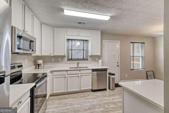 5544 Alpine Court, Lithonia, GA 30038