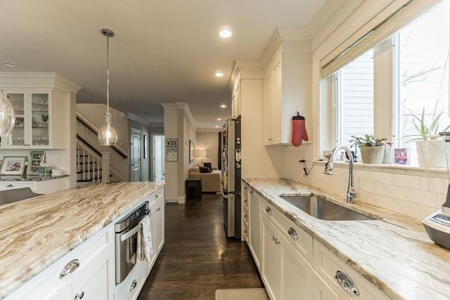 31 Kappius Path, Newton, MA 02459