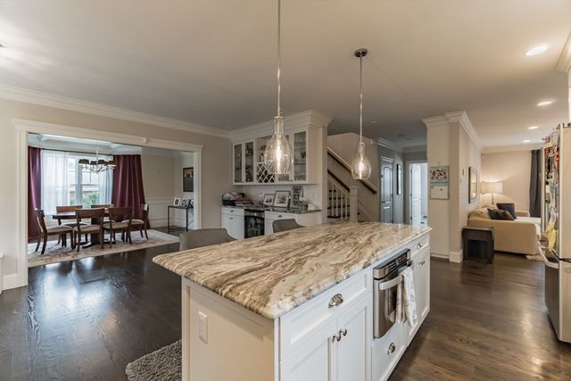 31 Kappius Path, Newton, MA 02459