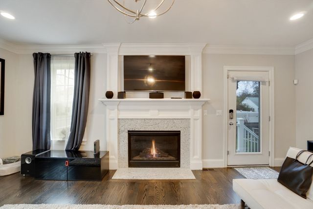 31 Kappius Path, Newton, MA 02459
