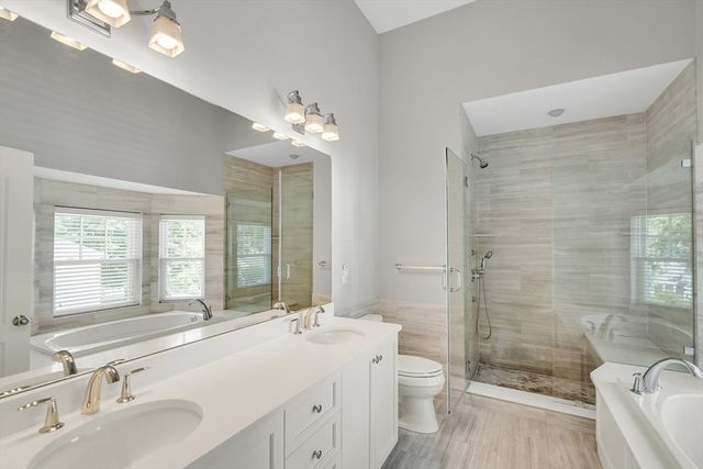 31 Kappius Path, Newton, MA 02459