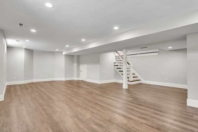 31 Kappius Path, Newton, MA 02459